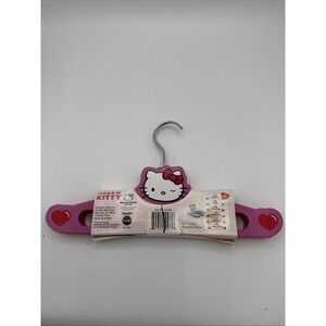 Hello Kitty 3-pack Wooden‎ Hangers - Hearts